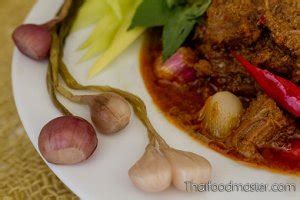 Beef Phanaeng Curry and Ancient Grilled Phanaeng Chicken Curry (พะแนงเนื้อ และ ไก่ผะแนง จากตำรา ...