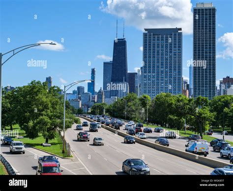 Lake shore drive chicago hi-res stock photography and images - Alamy