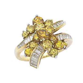 Charming Vintage White and Yellow Diamond Ring - Primavera Gallery