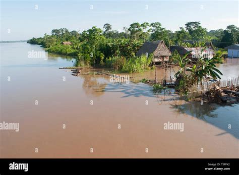 Amazon tribes hi-res stock photography and images - Alamy