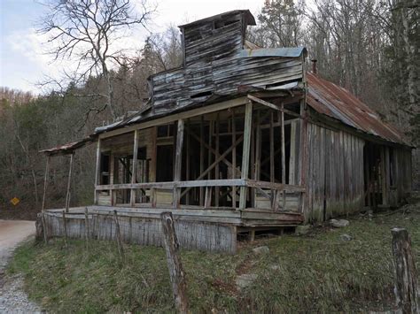 Hiking Rush, An Arkansas Ghost Town Photo Tour | Abandoned farm houses, Old abandoned buildings ...