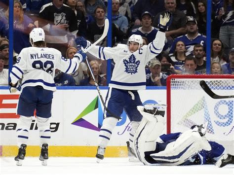 Tavares caps Maple Leafs comeback with OT winner against Lightning ...