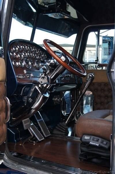 Pin by Maximo R. on Cars interior | Heavy truck, Kenworth trucks, Big rig trucks