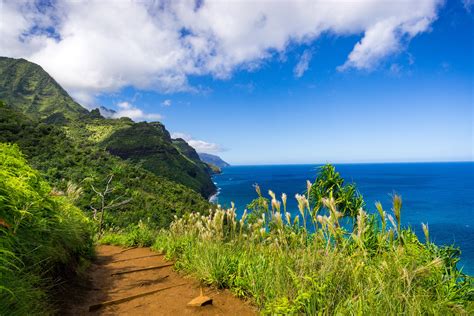 MichaelPocketList: Kalalau Trail, Na Pali Coast, Kauai, Hawaii [OC][5571x3714]