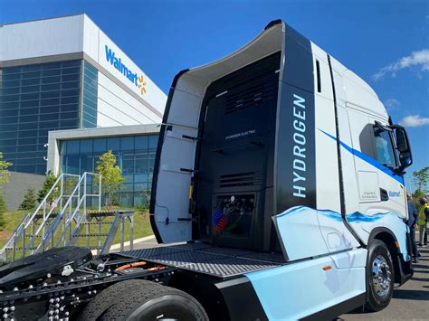 Walmart Canada deploys first Nikola hydrogen fuel-cell-electric truck - Truck News