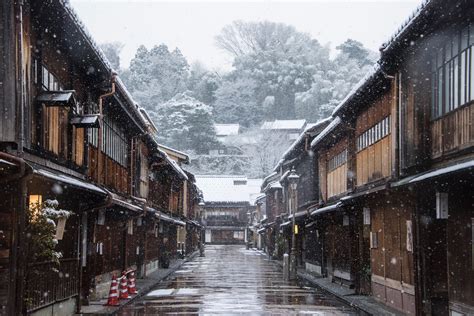 The Best Things to Do in Kanazawa, Japan’s “Marsh of Gold”