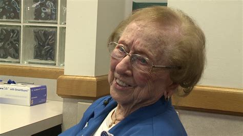 102-year-old woman still volunteers at children’s hospital | WGNO