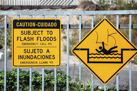 Flash Flood Warning Sign Next To Los Angeles River Photograph by ...