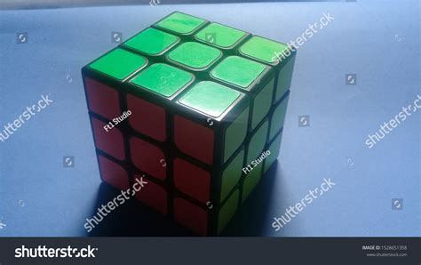 1 Rubik kubus Stock Photos, Images & Photography | Shutterstock