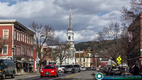 Scenic Vermont Photography - Downtown Montpelier on a cold winter day