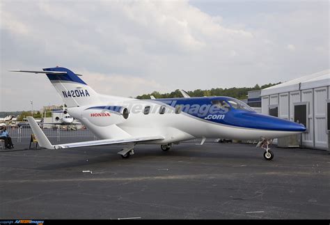 Honda HA-420 HondaJet - Large Preview - AirTeamImages.com