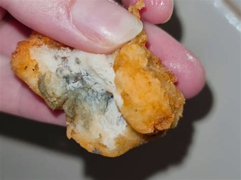 Mum finds mould inside KFC chicken nugget | The Courier Mail