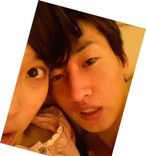 Iu And Eunhyuk Twitter Picture