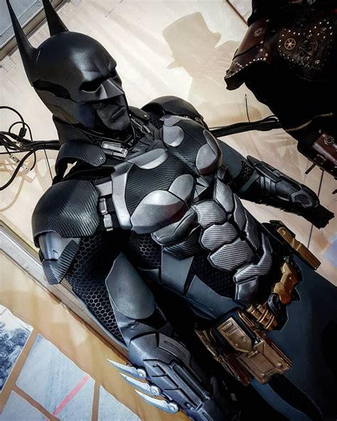 Total 30+ imagen batman arkham knight cosplay - Abzlocal.mx