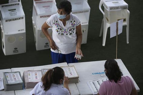 Mexico president appears to hold key majority in elections