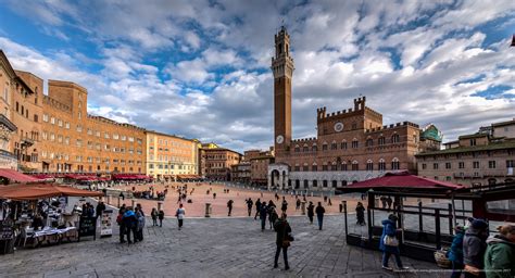 Piazza del Campo in Siena with Torre del Mangia