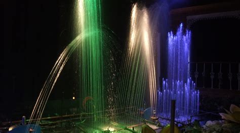 Water fountains | Water fountain show at Watermouth Castle, … | Flickr