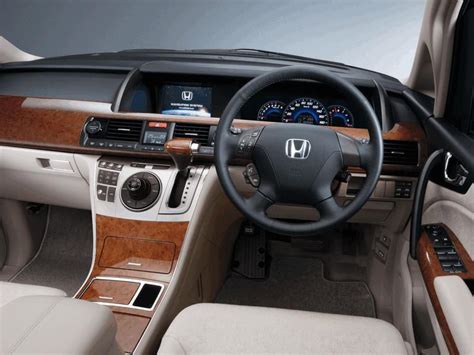 2005 Honda Elysion interior. The Official Interior Of...? : r ...