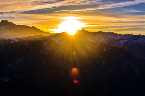 Mountain Sunrise in the spring, mountain, sunrise, spring, moring, view, HD wallpaper | Peakpx