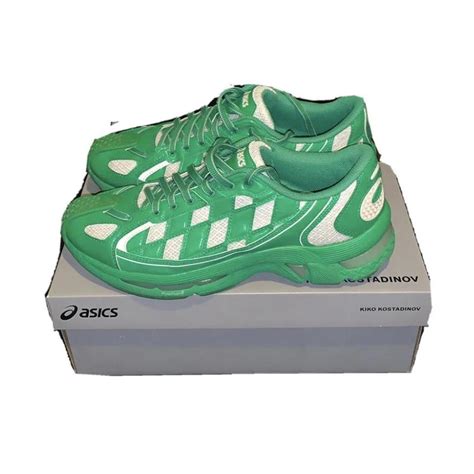 ASICS Men's Green and White Trainers | Depop