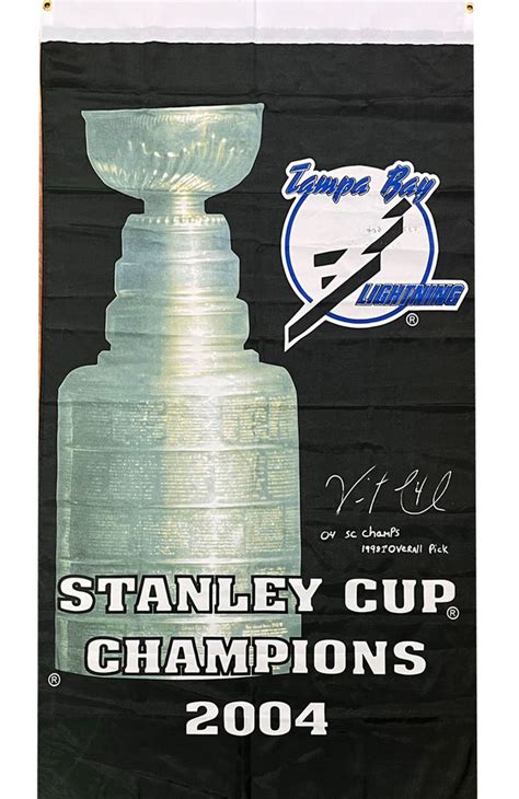 Vincent Lecavalier Autographed 2004 Stanley Cup Banner w/04 SC CHAMPS & 1998 1ST OVERALL ...