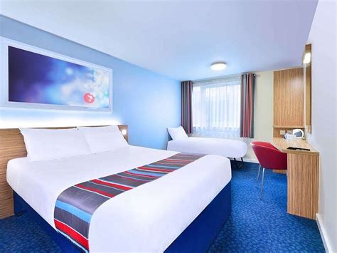 Travelodge Manchester Central Arena Rooms: Pictures & Reviews - Tripadvisor