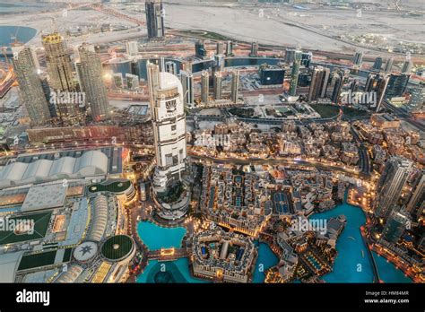 DUBAI - NOVEMBER 08, 2016: Dubai Night View. Panoramic view from Burj ...