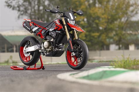 The Ducati Hypermotard 698 Mono is the most extreme sin... | Visordown