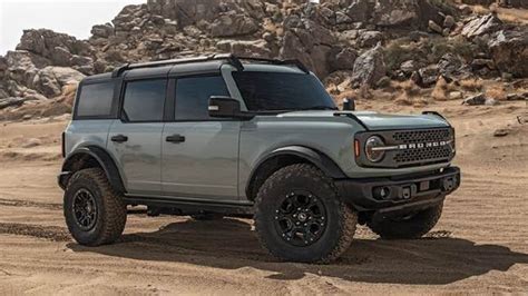 2022 Ford Bronco: Choosing the Right Trim - Autotrader