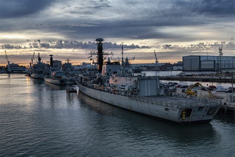 Photo: Portsmouth Dockyard | neOnbubble