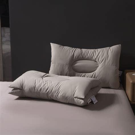 Fluffy White Pillows for Pillow Core | Buy Wholesale Products With No MOQ - Supplied!