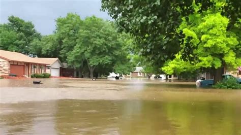 Mississippi River sees longest lasting flood in almost a century - NBC News