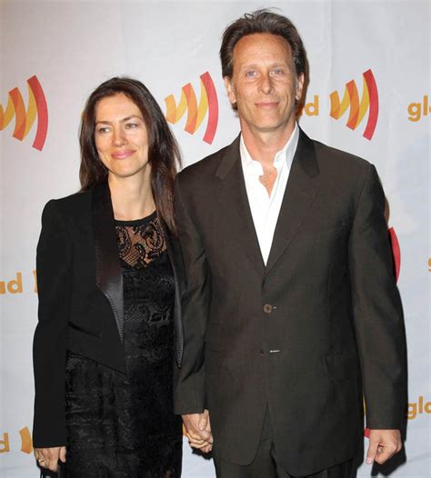 'Wings' star Steven Webber, wife Juliette Hohnen to divorce - Celebrity News - Digital Spy