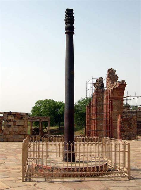 Mehrauli Pillar (Illustration) - World History Encyclopedia