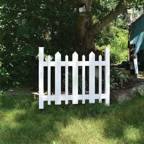 Freedom (Actual: 2.5-Ft X 3.19-Ft) White Vinyl Vinyl Fence Panel ...