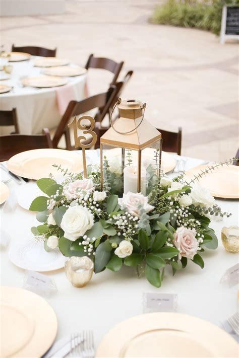 46 Wedding Reseption Centerpieces Inspirations Ideas - WEAR4TREND | Round wedding tables, Round ...