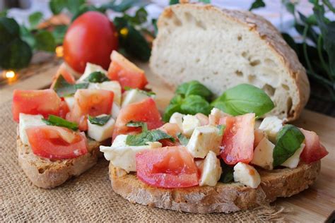 Bruschetta, uno de los antipasti italianos más conocidos