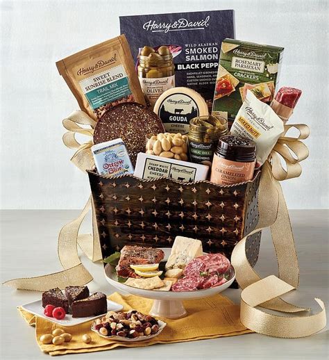 Deluxe Luxury Gourmet Gift Basket | Best Gift Baskets From Harry and ...