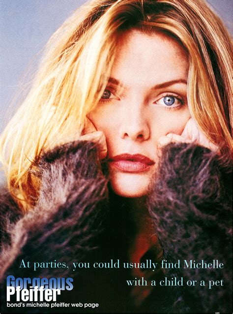 Michelle Pfeiffer dances with Wolf | September 1994 | Gorgeouspfeiffer