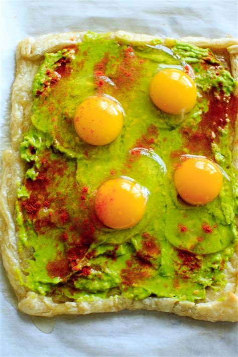 Egg Puff Pastry with Avocado - Brunch or Appetizer