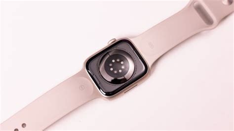 Apple Watch saves another life with its blood oxygen sensor - PhoneArena