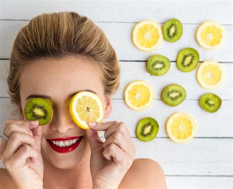 DIY: The BEST Kiwi Face Packs For Every Skin Type | HerZindagi