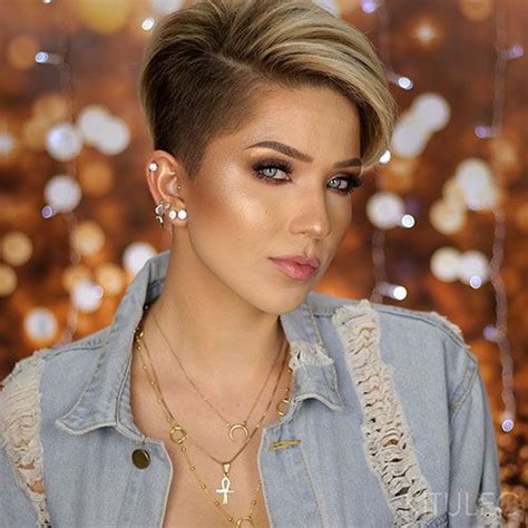 Pixie Cut Shaved Sides | Cabelo curto, Cabelo, Cortes de cabelo curtos estilo pixie