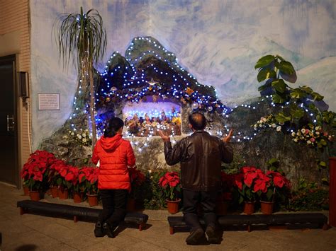 Scenes During Christmas Eve Midnight Mass at a Catholic Church in Zhongshan, China - Isidor's Fugue