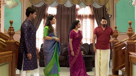 Patharamattu - Watch Episode 13 - Adarsh Becomes Stunned on Disney+ Hotstar