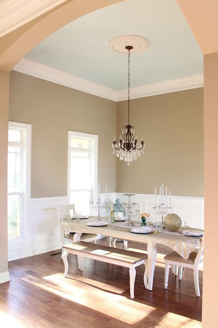 Favorite Paint Colors: Ivory Brown