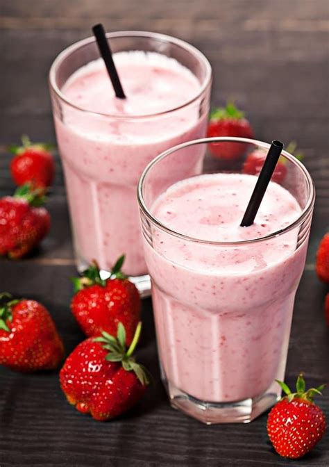 Homemade McDonalds Strawberry Milkshake In The Blender | Recipe | Keto smoothie recipes ...