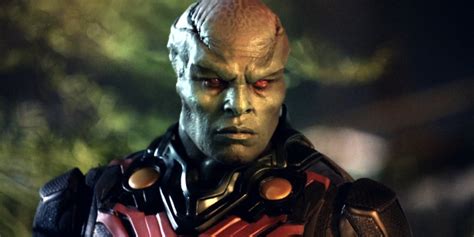 CW Martian Manhunter runs the live-action TP gauntlet - Battles - Comic Vine