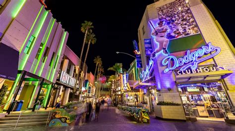 CityWalk Hollywood - Neon - Photo courtesy of Universal Studios Hollywood - MiceChat