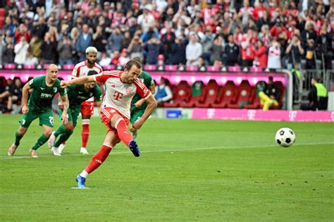 Harry Kane scores first home goals for Bayern Munich with penalty and ...